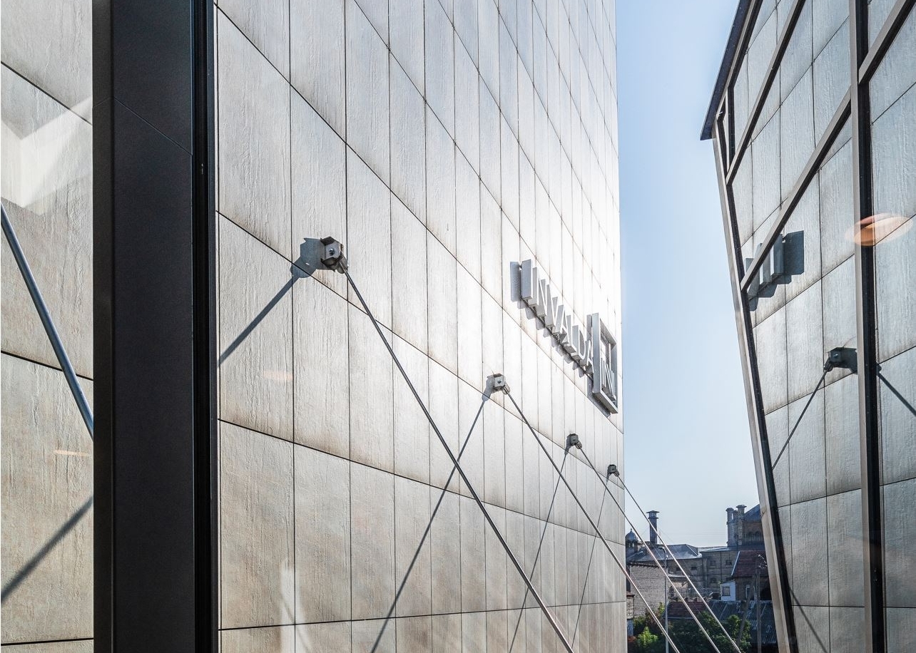 „Invalda INVL“ stabdo „INVL Technology” ir „INVL Baltic Real Estate” akcijų prekybos gairių vykdymą