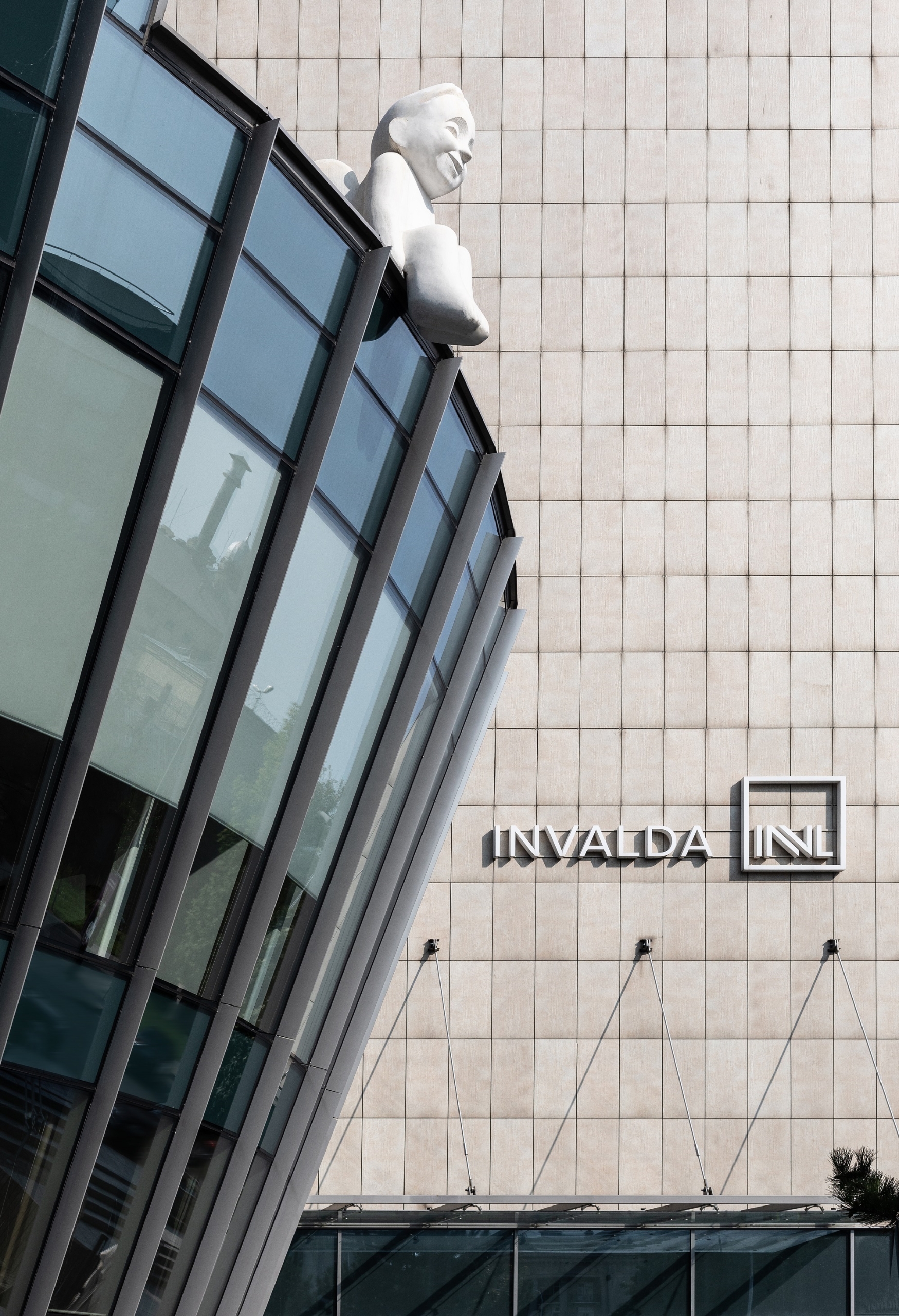 AB „Invalda INVL“ įsigis 0,43 proc. savo akcijų